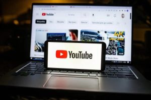 YouTube IA