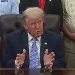 Trump diz que Irã não terá armas nucleares e mantém negociações