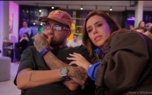 Neymar, ao lado da mulher, Bruna Biancardi: impressão de novas figurinhas | Foto: Reprodução/X