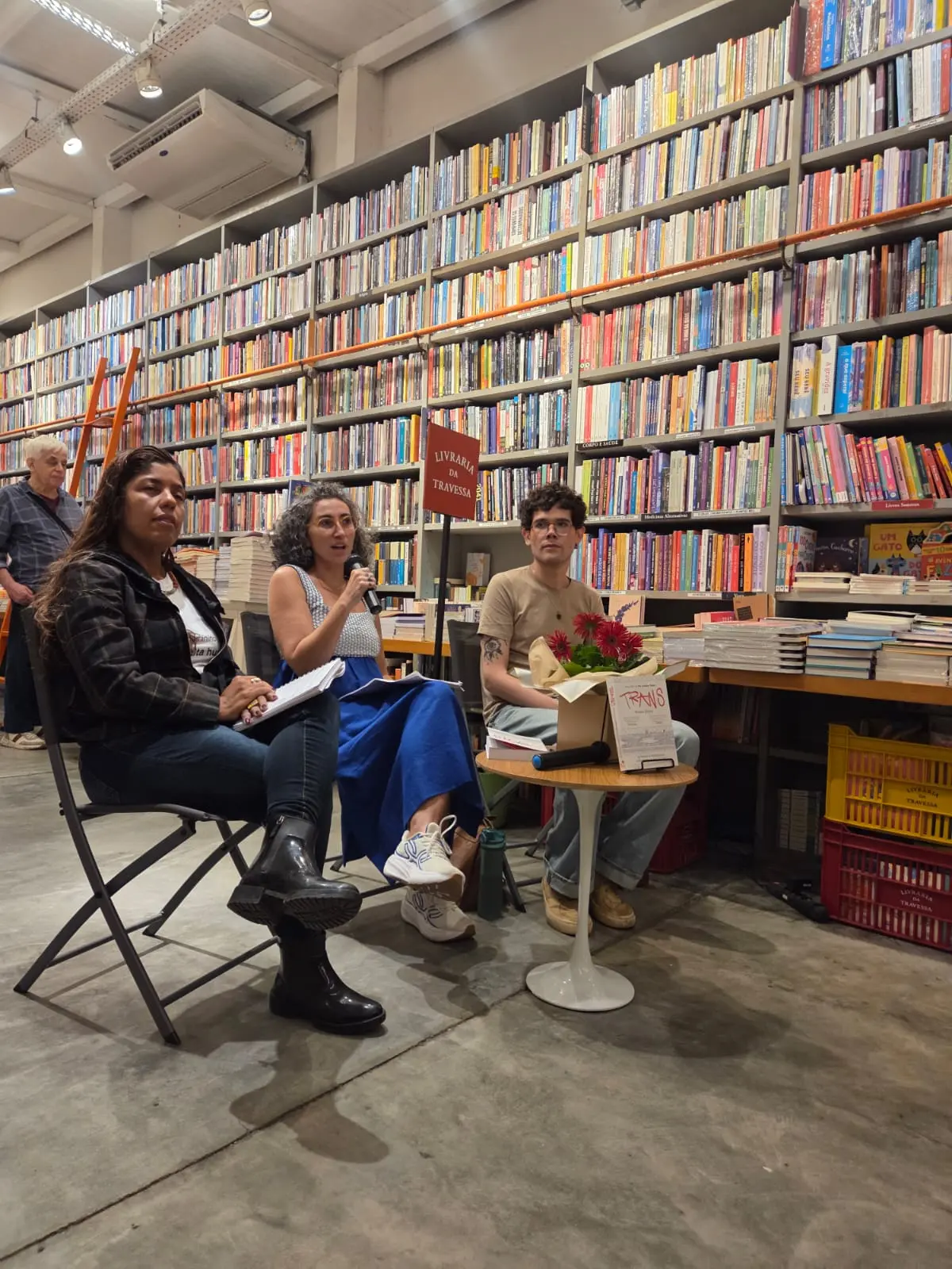 Livro de Helen Joyce é lançado no Rio sob críticas à agenda trans