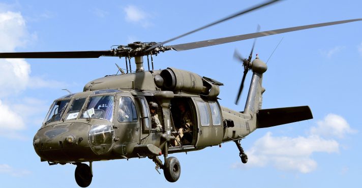Com cerca de quatro toneladas, o helicóptero exige áreas maiores para pouso e manobra | Foto: Gertrud Zach/Exército dos EUA