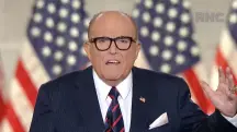 Rudy Giuliani segue hospitalizado