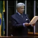 Clodovil, durante discurso na Câmara dos Deputados, onde legislou de 2007 a 2009 pelo extinto e conservador Partido Trabalhista Cristão (PTC) | Foto: Reprodução/TV Câmara