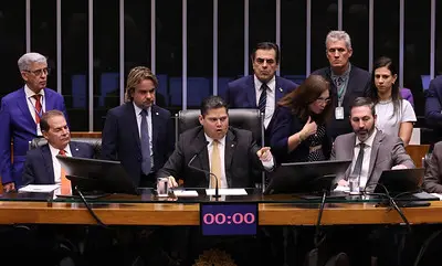 Davi Alcolumbre, durante sessão de análise do veto ao PL da Dosimetria - 30/04/2026 | Foto: Lula Marques/Agência Brasil