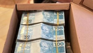 Operação Sem Refino: PF encontra R$ 500 mil na casa de policial civil