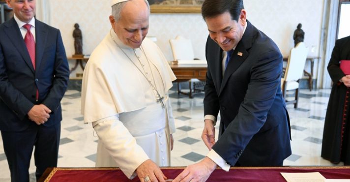 Encontro do secretário de Estado dos EUA, Marco Rubio, com o papa Leão XIV, no Vaticano