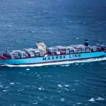 Navio da companhia dinamarquesa Maersk: prejuízos durante fechamento do Estreito de Ormuz | Foto: Reprodução/X