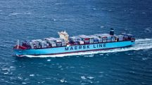 Navio da companhia dinamarquesa Maersk: prejuízos durante fechamento do Estreito de Ormuz | Foto: Reprodução/X