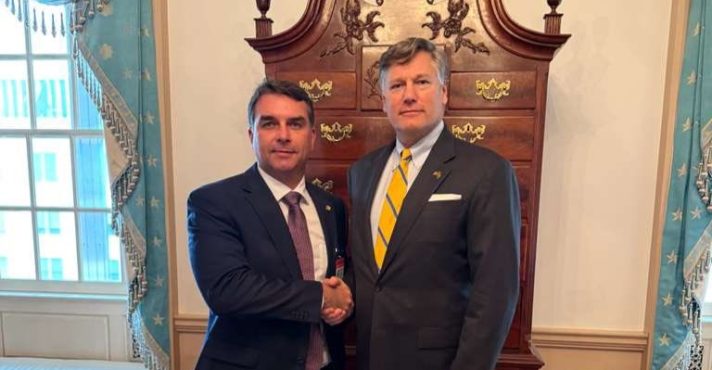 flavio-bolsonaro-landau-washignton-estados-unidos