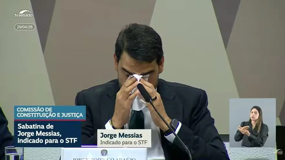 Jorge Messias foi rejeitado no Senado para vaga no STF e chorou
