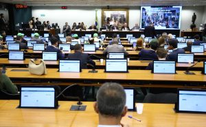 Discussão da PEC da Escala 6x1 durante análise na CCJ da Câmara | Foto: Vinicius Loures / Câmara dos Deputados
