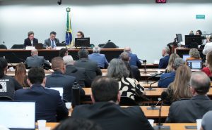 Audiência pública de discussão da PEC do Fim da Escala 6x1 na comissão especial