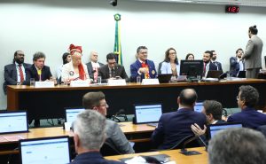 A discussão na comissão especial da PEC da Escala 6x1