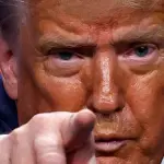 Trump gesticula durante coletiva de imprensa em uma cúpula da Otan em Haia, Holanda - 25/6/2025 | Foto: Yves Herman/Reuters