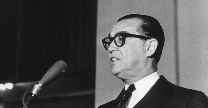 Juscelino Kubitschek discursa durante o período da Campanha da Legalidade | Foto: Arquivo/Estadão Conteúdo