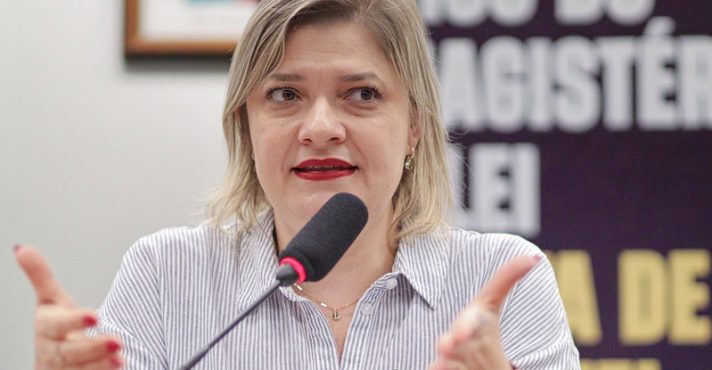 Deputada do Psol recorre à OEA contra PL da Dosimetria