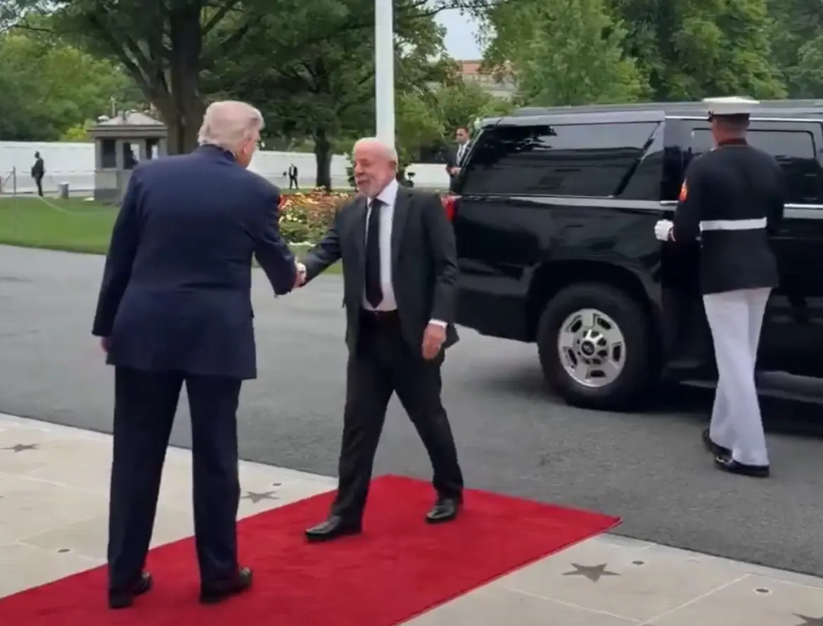 Lula chega à Casa Branca para reunião com Trump