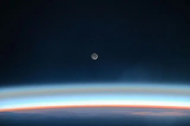 Reflexo da Terra na Lua