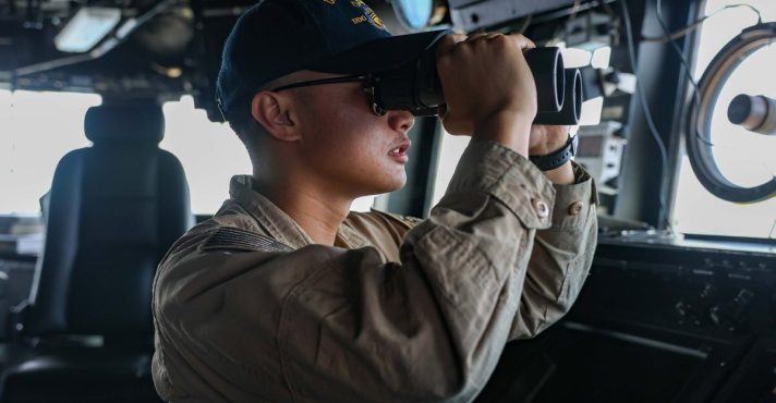 Um militar da Marinha dos Estados Unidos | Foto: Divulgação/CENTCOM