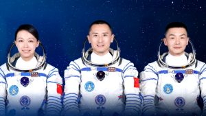 Astronautas que vão participar de missão espacial da China / Foto: Divulgação/China Global Television Network
