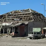 Estrutura atingida por míssil na Ucrânia / Foto: Divulgação/Serviço de Emergência da Ucrânia