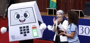 pilili-tse-ministra-carmen-lucia