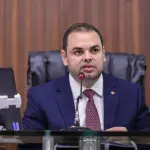 Roberto Cidade é eleito governador do Amazonas em votação indireta