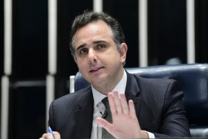 O histórico de honrar acordos e assegurar emendas milionárias garantiu a Rodrigo Pacheco o forte apoio do establishment político para cobiçar a vaga no STF | Foto: Pedro França/Agência Senado