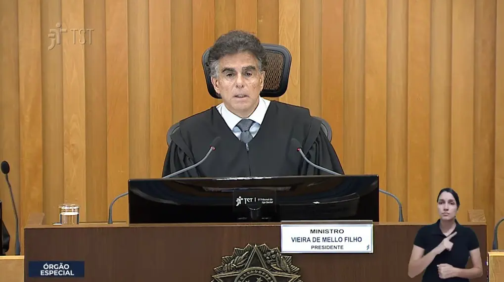 Presidente do TST, Vieira de Mello Filho, durante sessão do TST - 04/05/2026 | Foto: Reprodução/YouTube