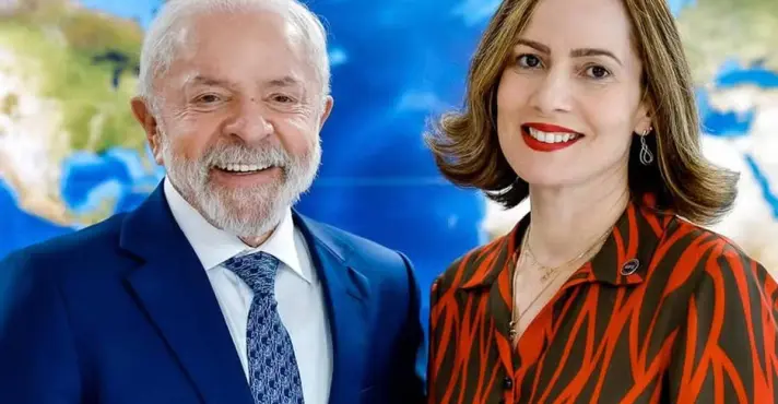 Infográfico com a notícia da promoção de servidora envolvida em fraude no INSS