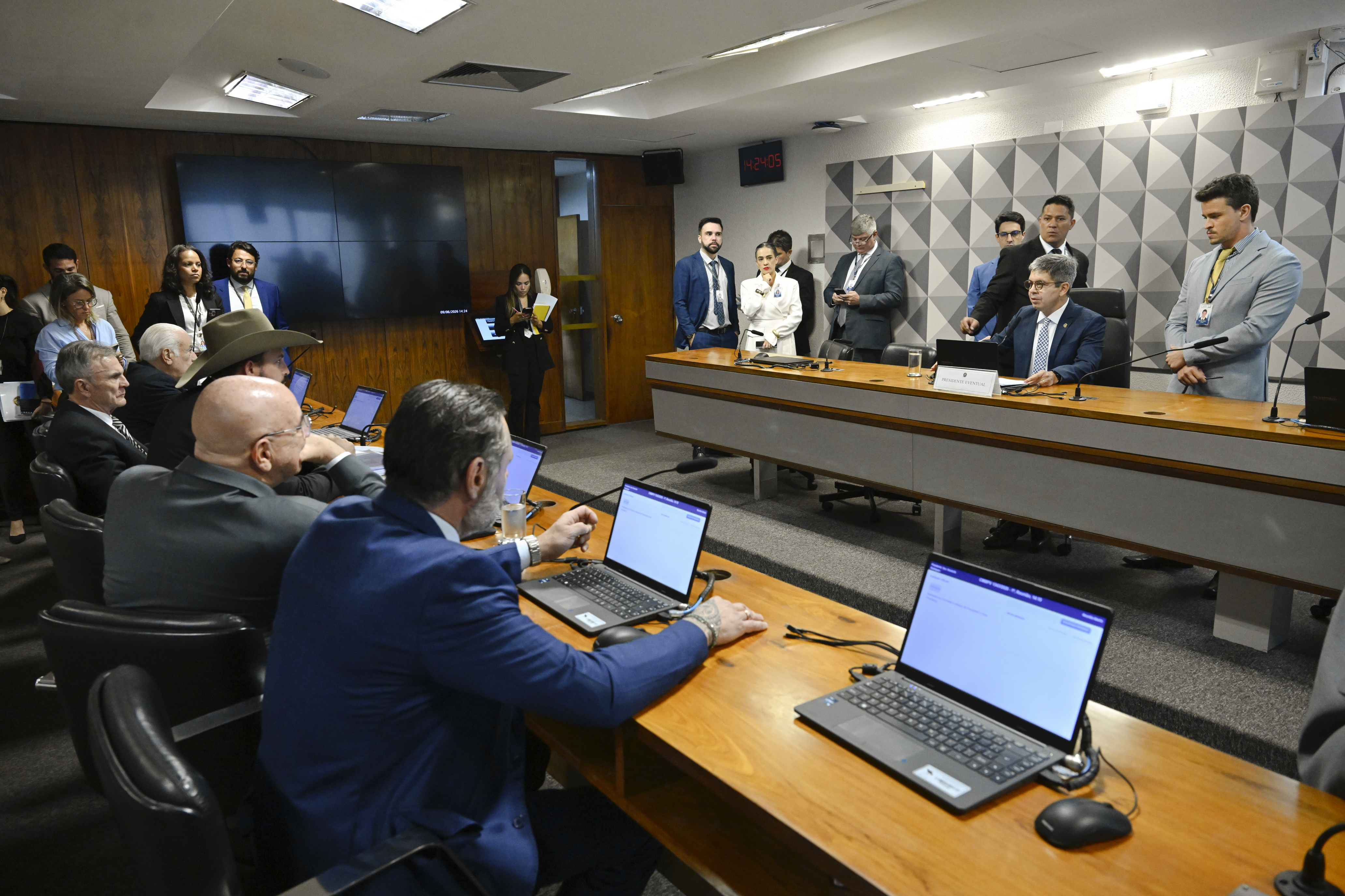 Comissão mista da MP do Frete durante análise do parecer do relator, deputado Zé Trovão (PL-SC)