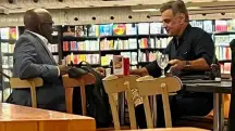 Aécio Neves e Joaquim Barbosa se encontram no Rio