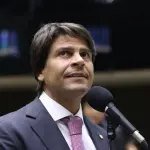 Aliado de Eduardo Paes, pré-candidato ao Senado já foi acusado de agredir a ex-mulher (2)