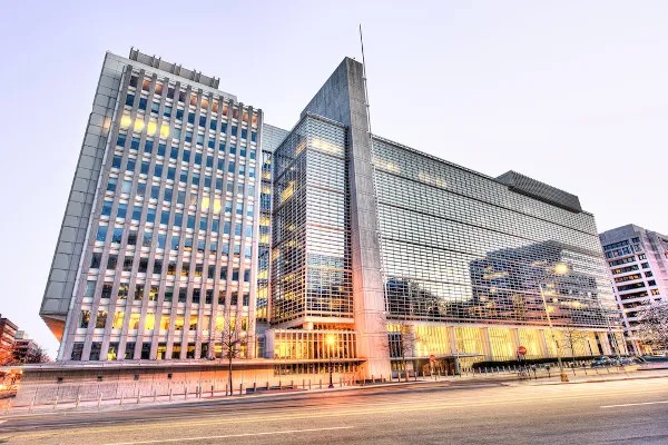 Banco Mundial reduz previsão para crescimento do Brasil