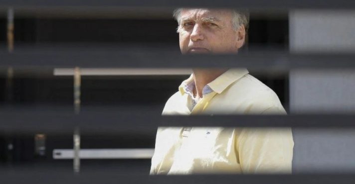 O ex-presidente Jair Bolsonaro, que segue sob prisão domiciliar em Brasília | Foto: Reprodução/X