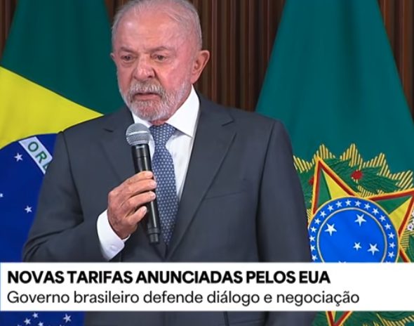 Sem citar Flávio, Lula diz que ‘traidores da pátria’ tentam prejudicar Brasil por eleições