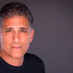Diretor de Dark Horse espera que filme ajude a eleger Flávio