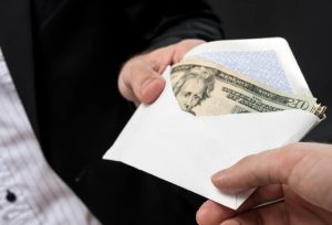 FBI lista fraudes procurados