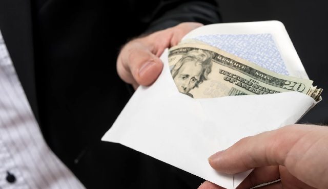 FBI lista fraudes procurados