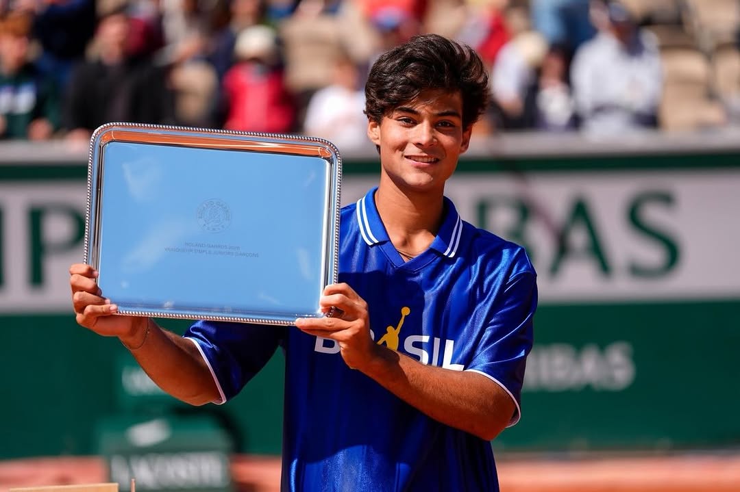 Guto Miguel põe o Brasil no topo do ranking mundial juvenil de tênis masculino
