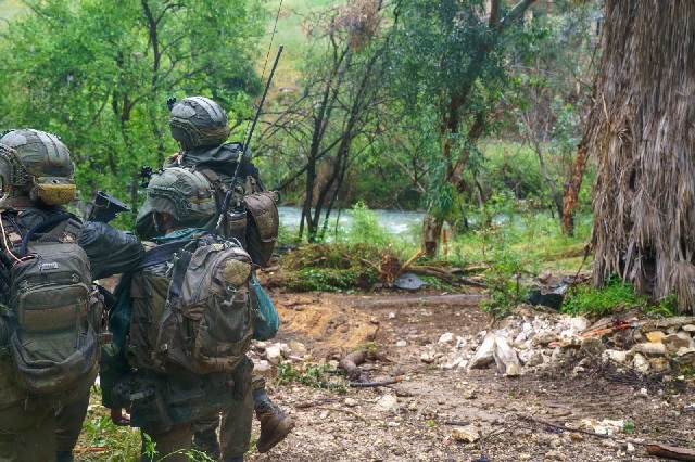 Tensão entre Israel e Hezbollah se mantém apesar da trégua
