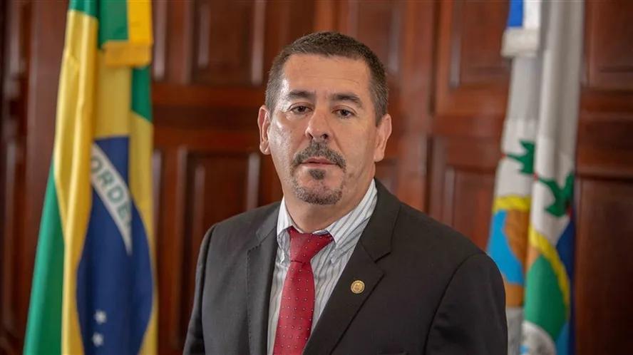 MPRJ faz operação na Alerj contra deputado Val Ceasa por suposta ligação com facção