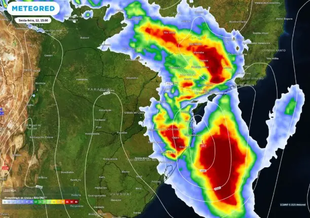 O mapa mostra a probabilidade de precipitação para a tarde desta sexta, 12, no Centro-Sul do país