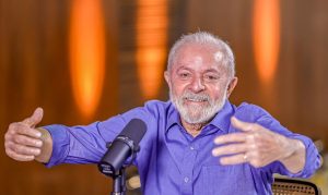 Em ano de eleição, Lula da Silva reedita promessa sobre fim da fila no INSS | Foto: Ricardo Stuckert/PR