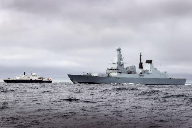 Navio britânico Reino Unido apreensão Rússia