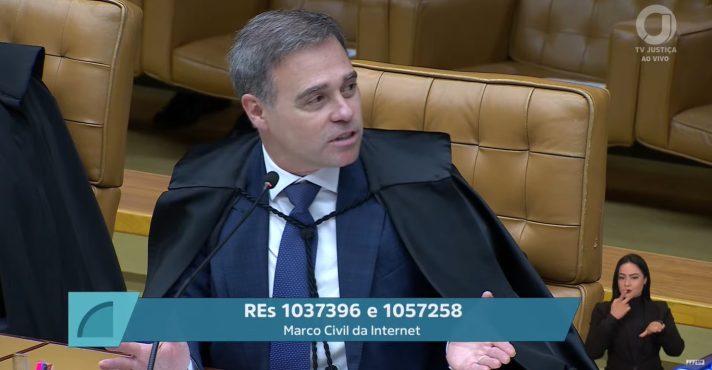 Mendonça diz que regra para big techs limita liberdade de expressão