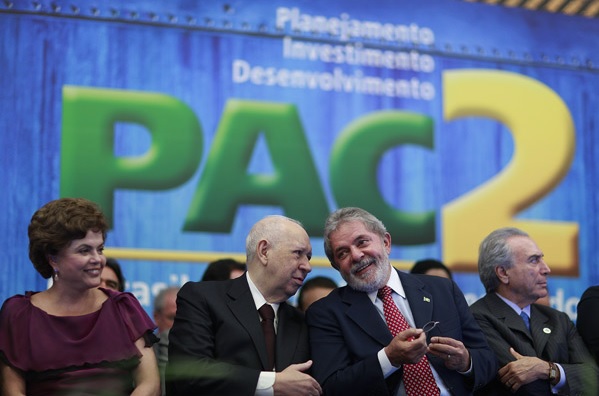 Novo PAC acumula obras paradas e reapresenta projetos antigos
