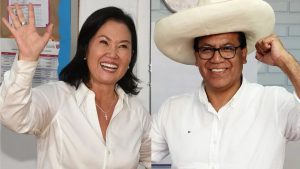 A conservadora Keiko Fujimori e o esquerdista Roberto Sánchez, em disputa que reflete a divisão política do país | Foto: Reprodução/Redes sociais