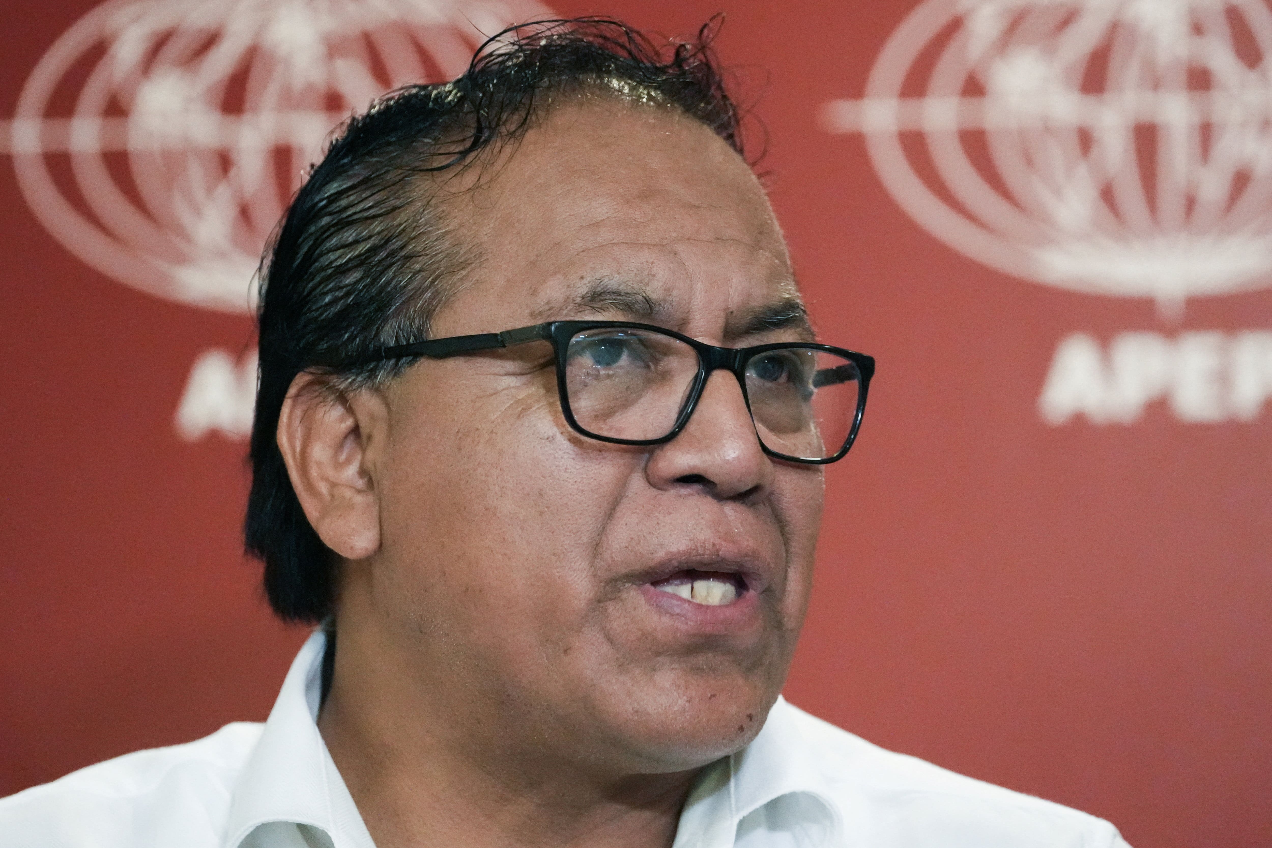 Justiça do Peru leva candidato de esquerda a julgamento às vésperas da eleição