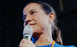 Raquel Lyra governadora Pernambuco avião